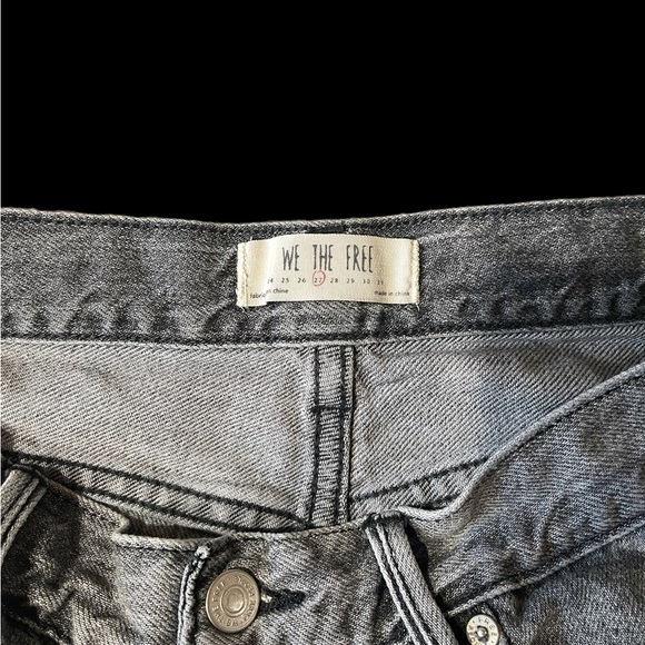 We The Free cutoff shorts - Picture 3 of 4